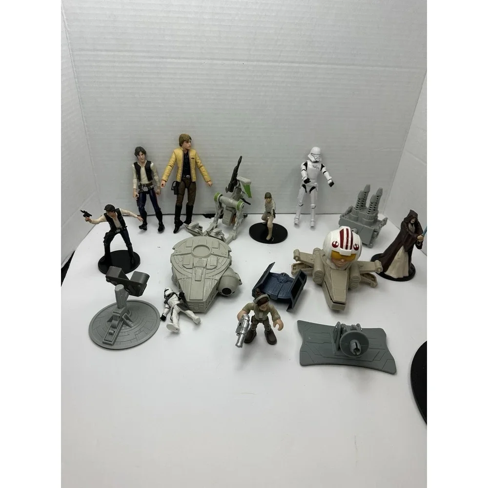 Star Wars Action Figure & Accessory Lot Han Solo Luke Skywalker Stormtrooper Mix